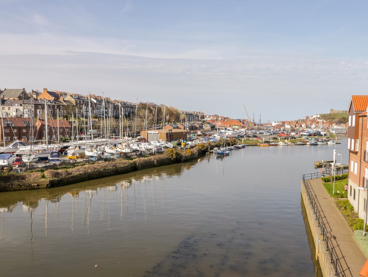 Whitby Harbour Retreat