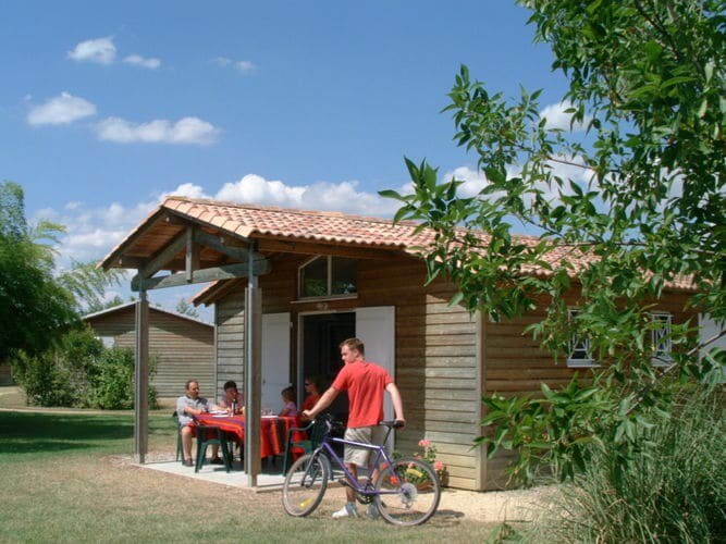 Chalet on the banks of the Lot