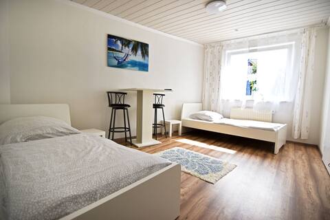 N04 Work & Stay mit Garten in Niederkassel-Mondorf