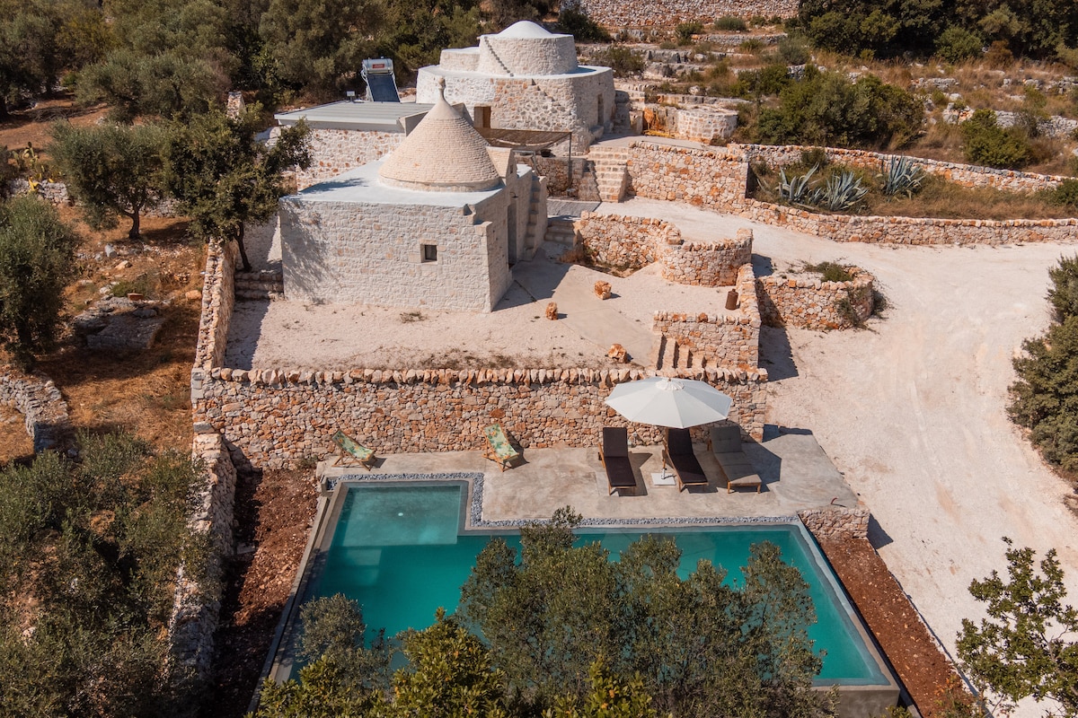 Trulli Meridiem with Pool