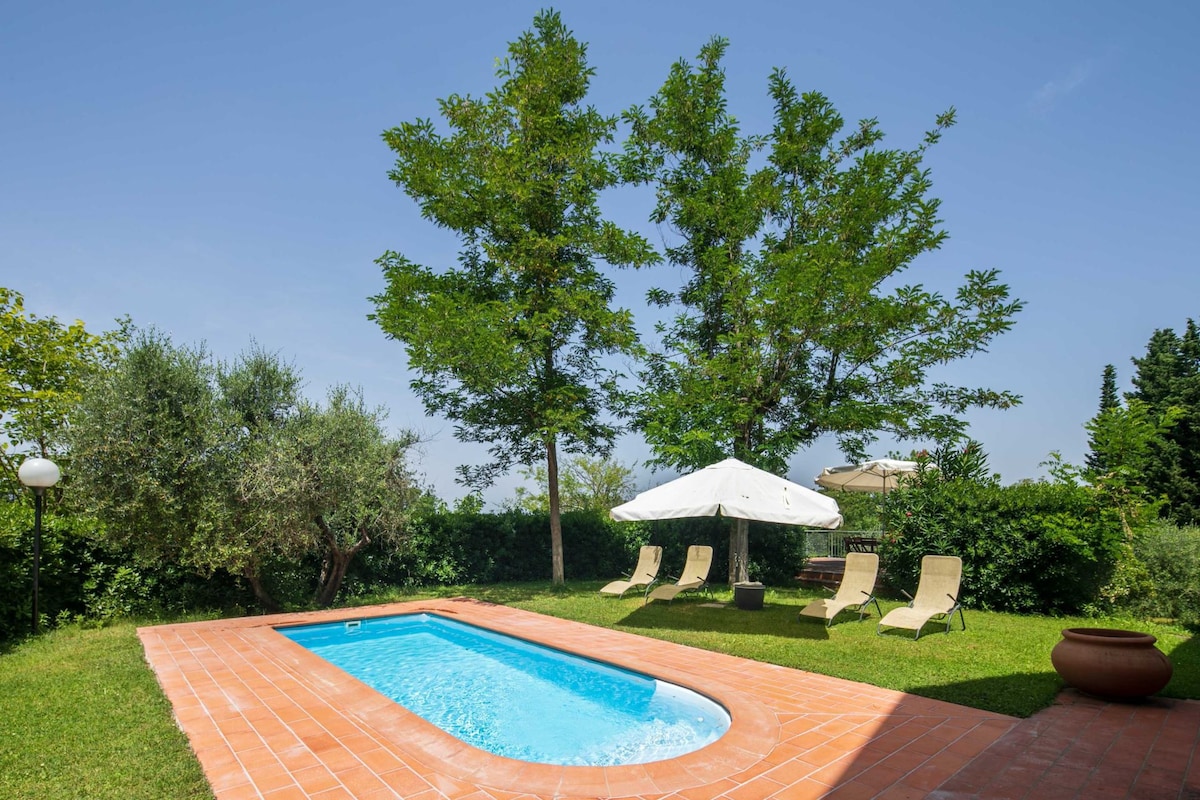 Private villa with pool Esclusive Vacavilla