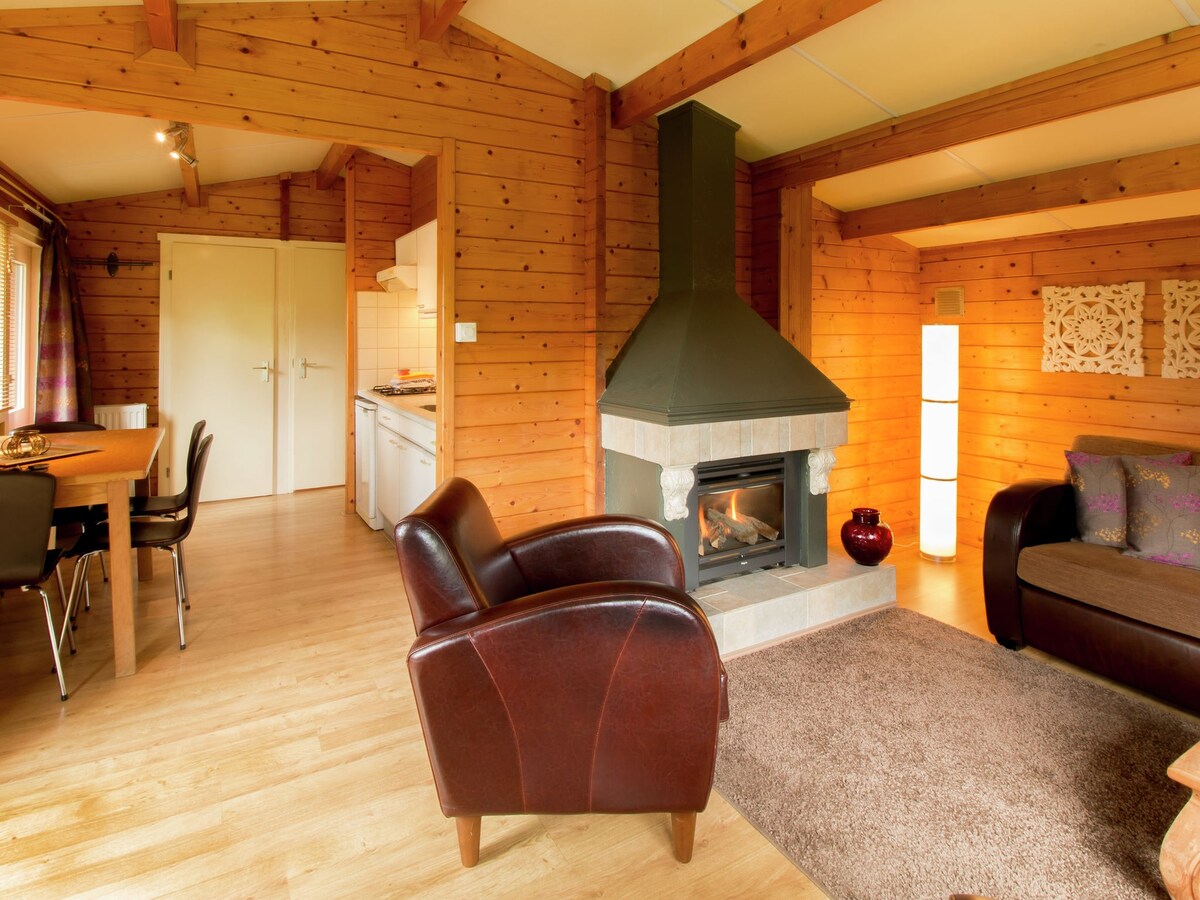 Twente配备燃气壁炉的舒适度假木屋