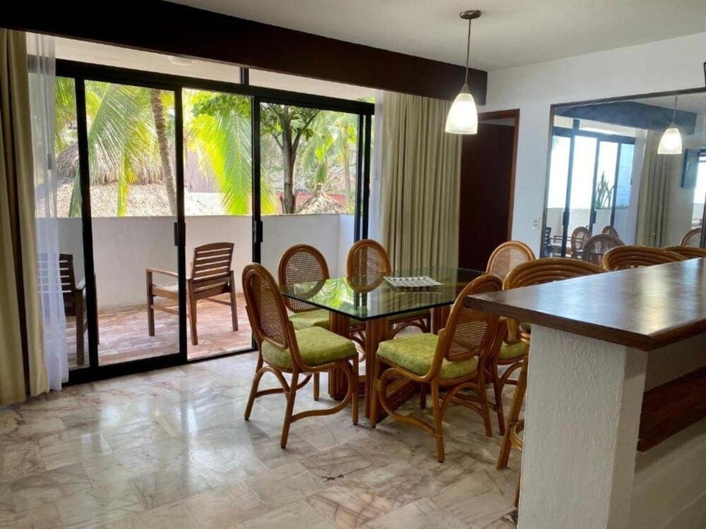 斯塔苏尔度假村（ Costa Sur Resort ） ：独家2卧室度假胜地