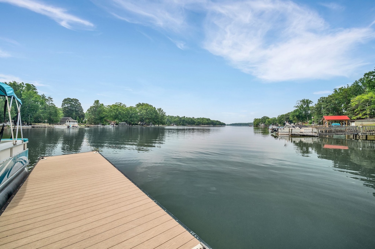 Luxury on High Rock Lake: Great for Groups!
