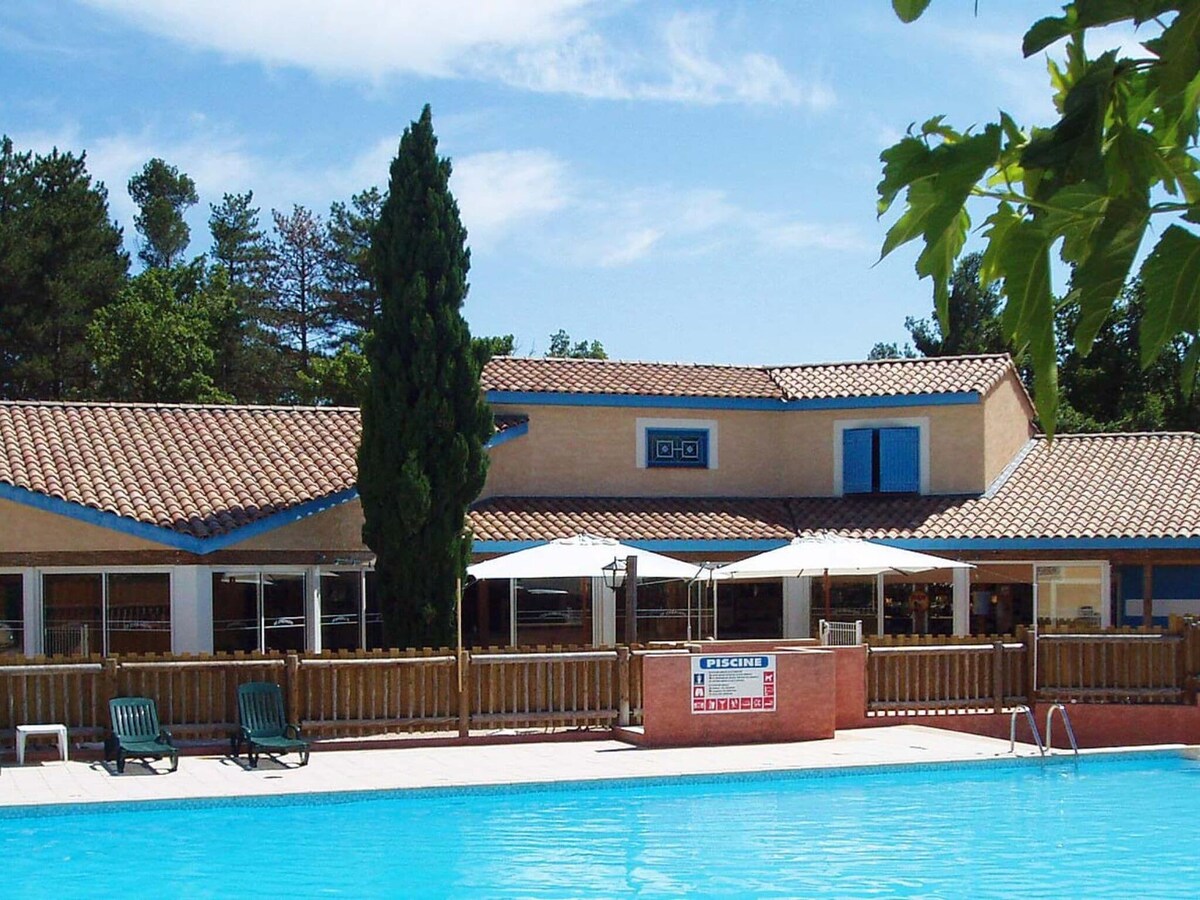 Air-conditioned maisonette near the center