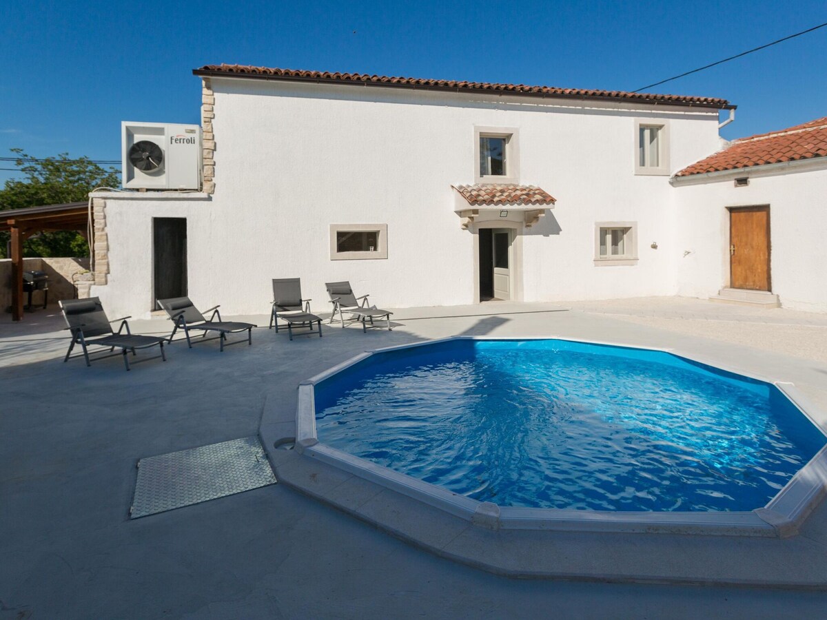 Adorable villa with private pool