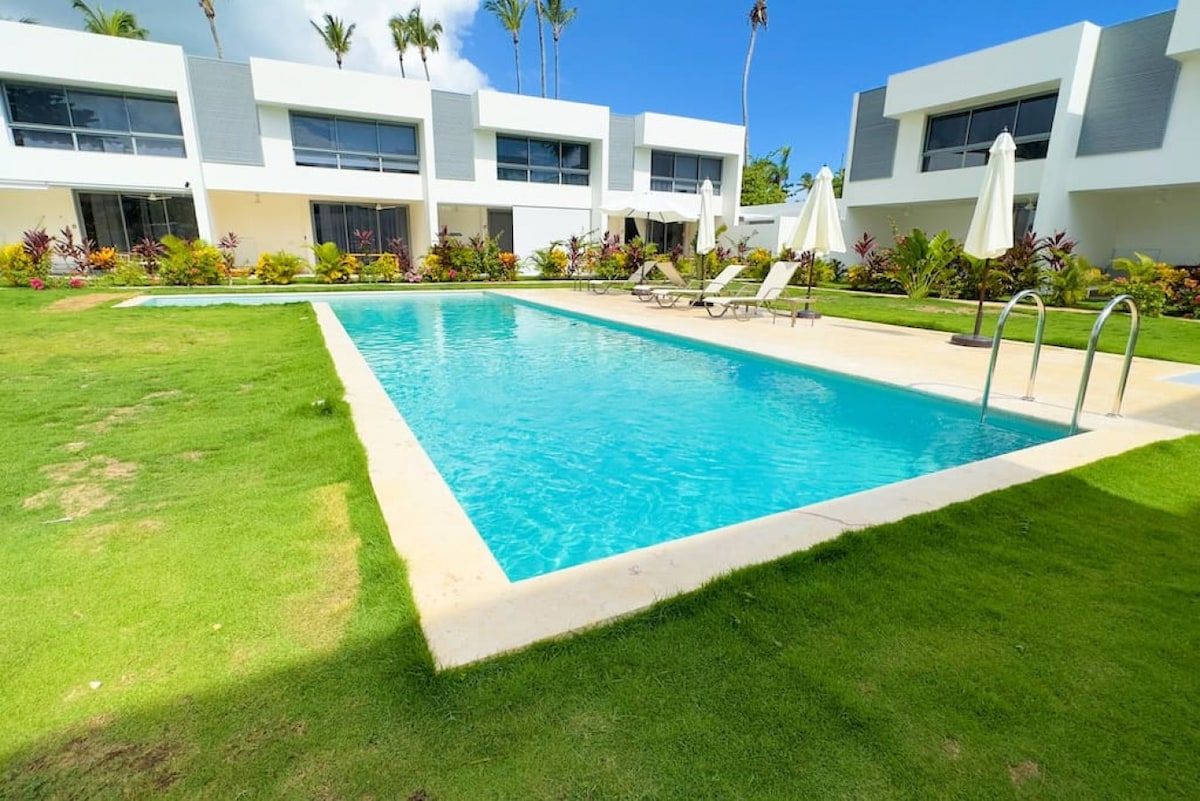 Exquisite Pool Villa