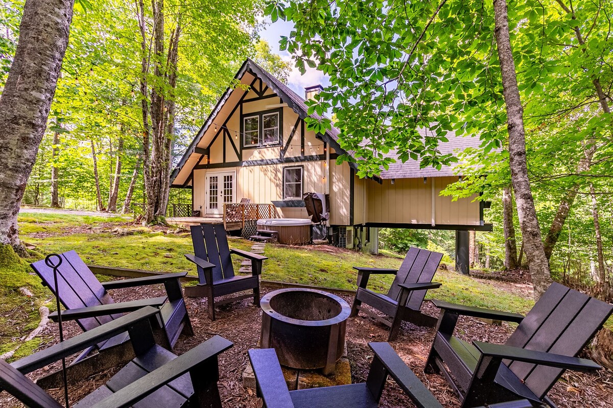 Beech Haus - hot tub, pet friendly!