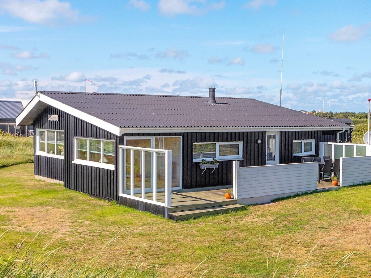 4 person holiday home in løkken