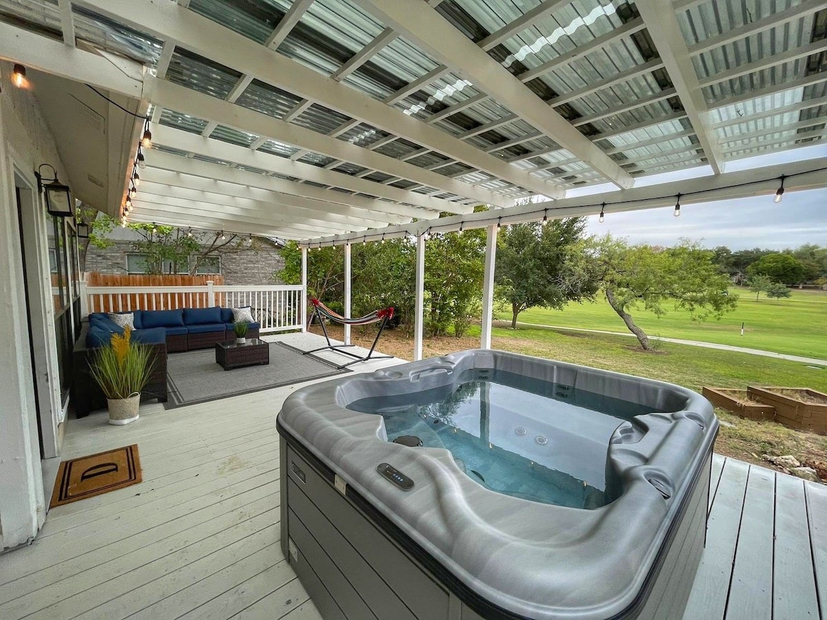 Stunning Deck, Hot-tub view to Lake & Golf course