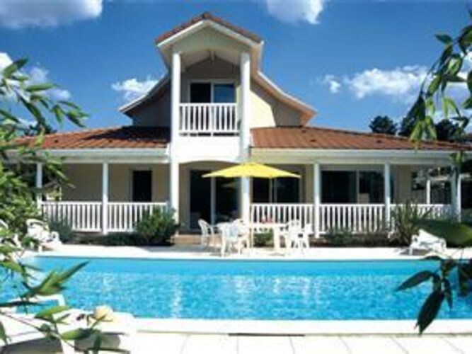 Villa with a private pool in Lacanau-Océan