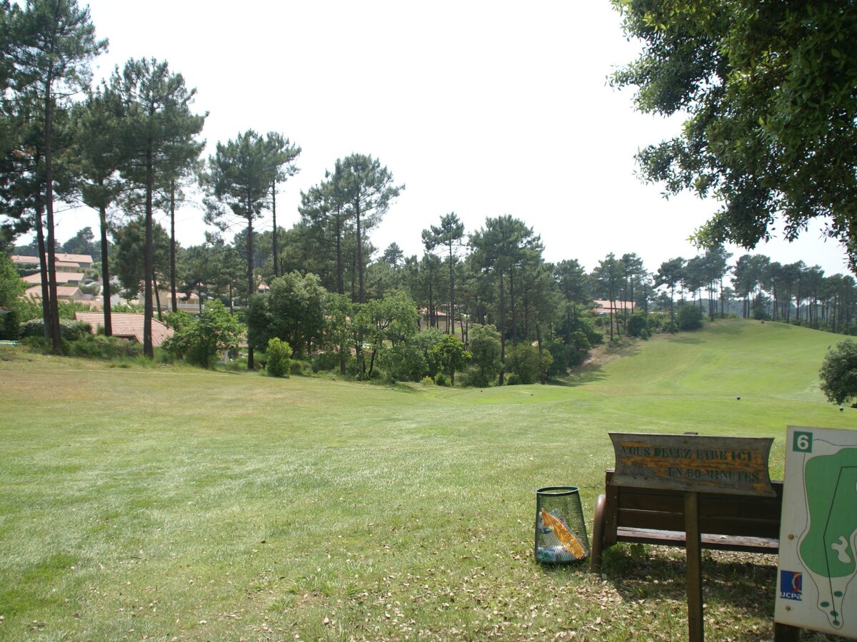 Villa with a private pool in Lacanau-Océan