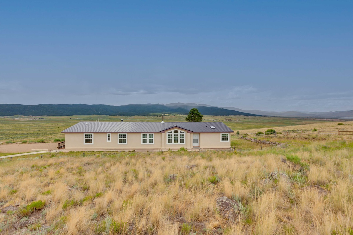 Angel Fire Home w/ Deck, Panoramic Mountain Views