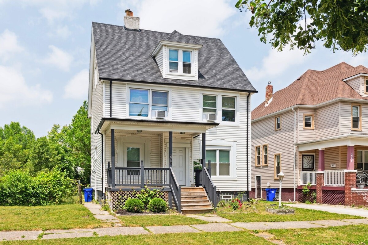 Downtown Detroit 4Bd Home | 8 Guests | Museums