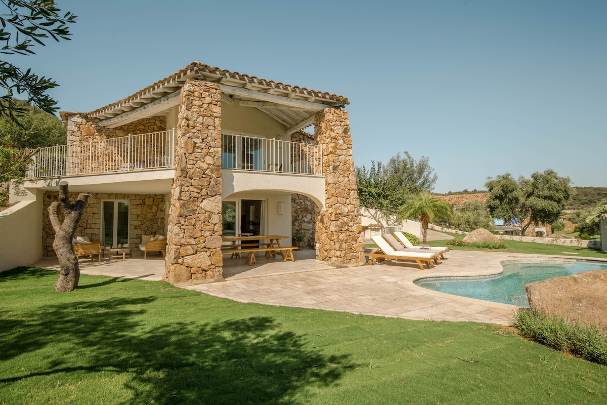 Villa Mandorlo Luxury Villa a 500 mt dal mare