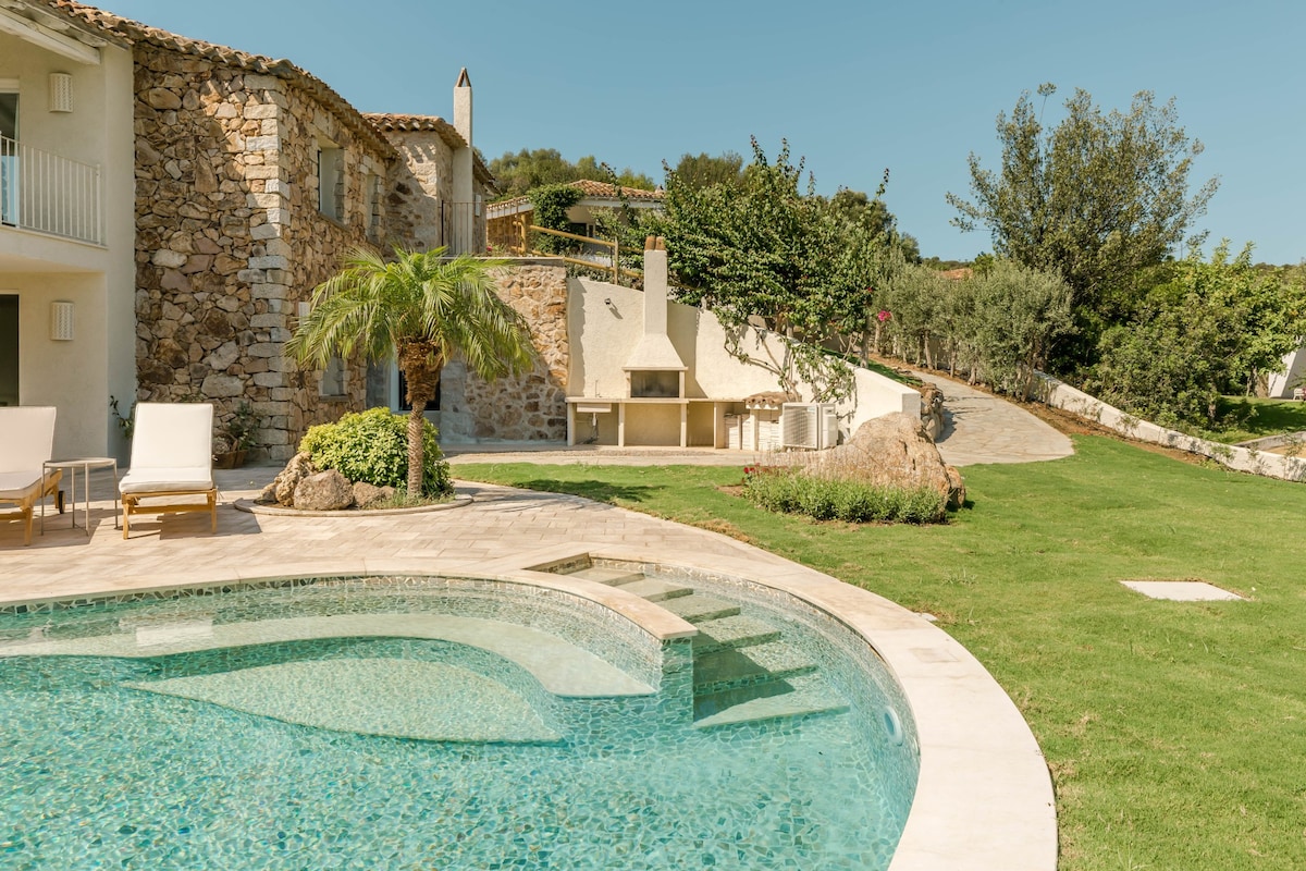 Villa Mandorlo Luxury Villa a 500 mt dal mare