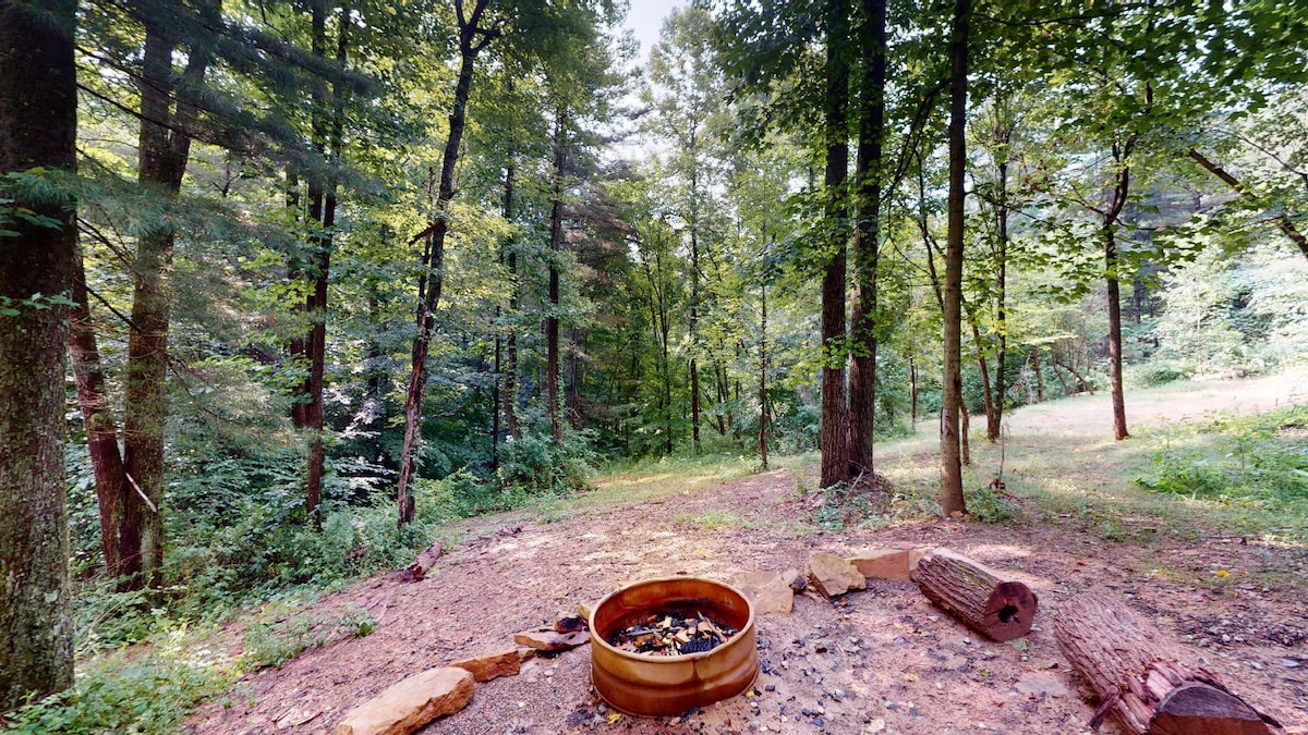 Blackberry Bramble: Budget friendly Hocking Hills