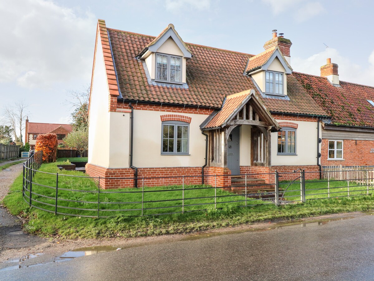 Hillside Cottage