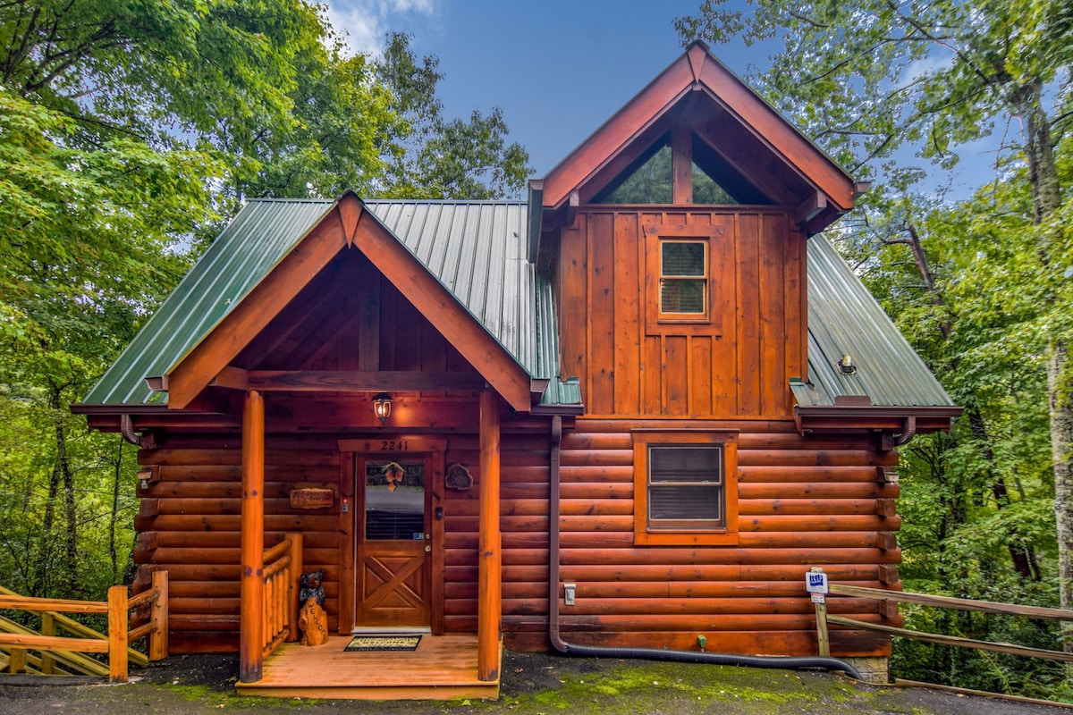 Beary Cozy Cabin