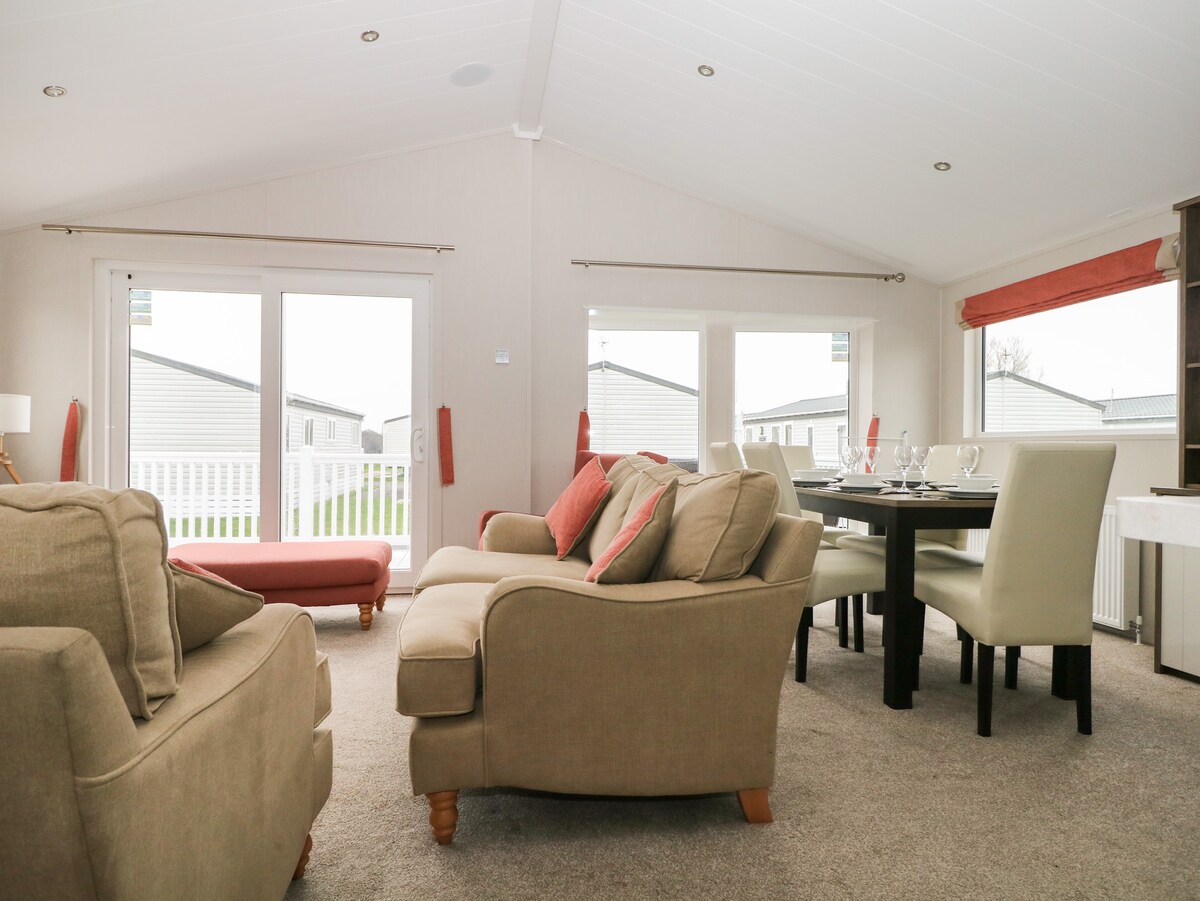 Lodge at Chichester Lakeside (3 Bed)