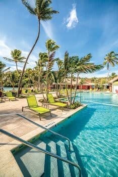 Island Paradise: 2BR Suite at Marg St Thomas