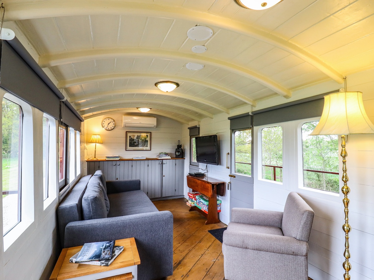 The Carriage at High Barn Heritage