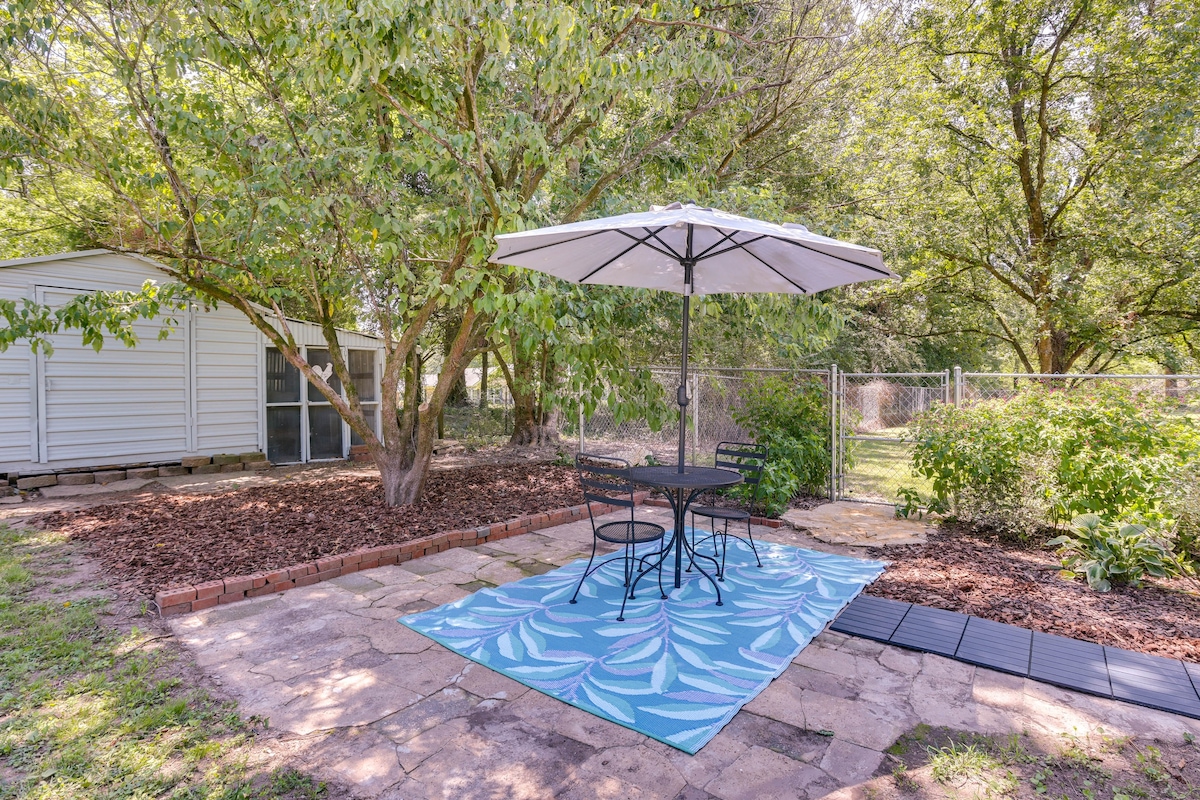 Pet-Friendly Alabama Retreat w/ Deck & Patio!