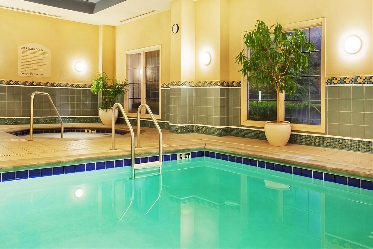 You Found it! Pet-Friendly, Indoor Swimming Pool