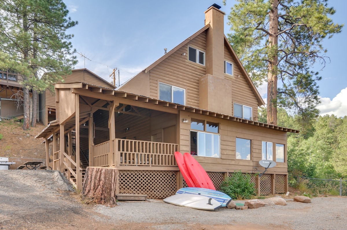 Waterfront Bayfield Apartment w/ Kayaks & Fire Pit