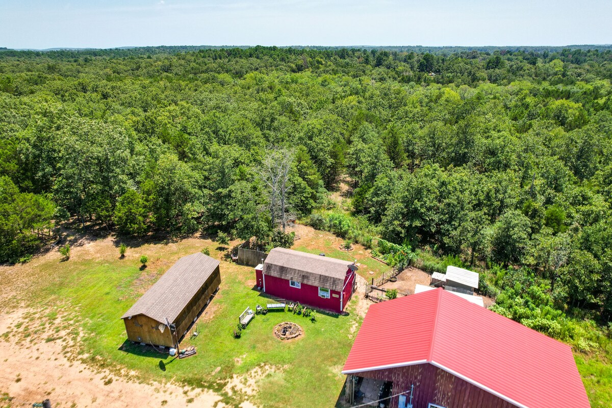 Charming Oklahoma Retreat w/ Grill - Pets Welcome!