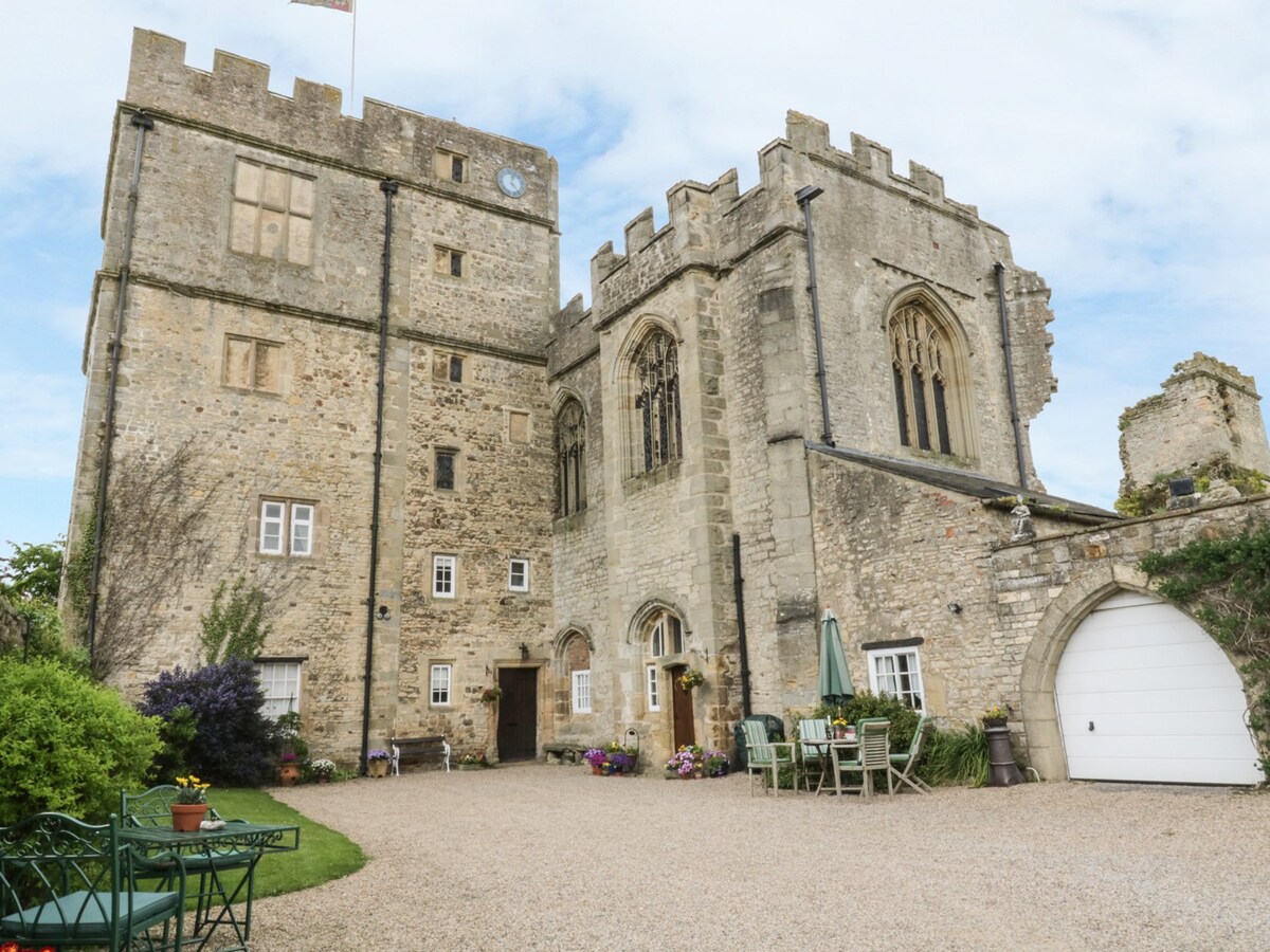 Snape Castle, The Undercroft