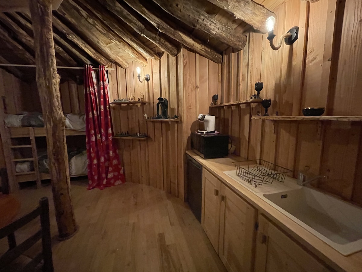 带淋浴露台的私人小木屋-独家套房
