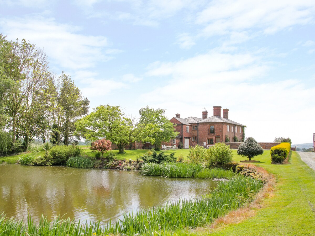 The Manor House at Kenwick Lodge