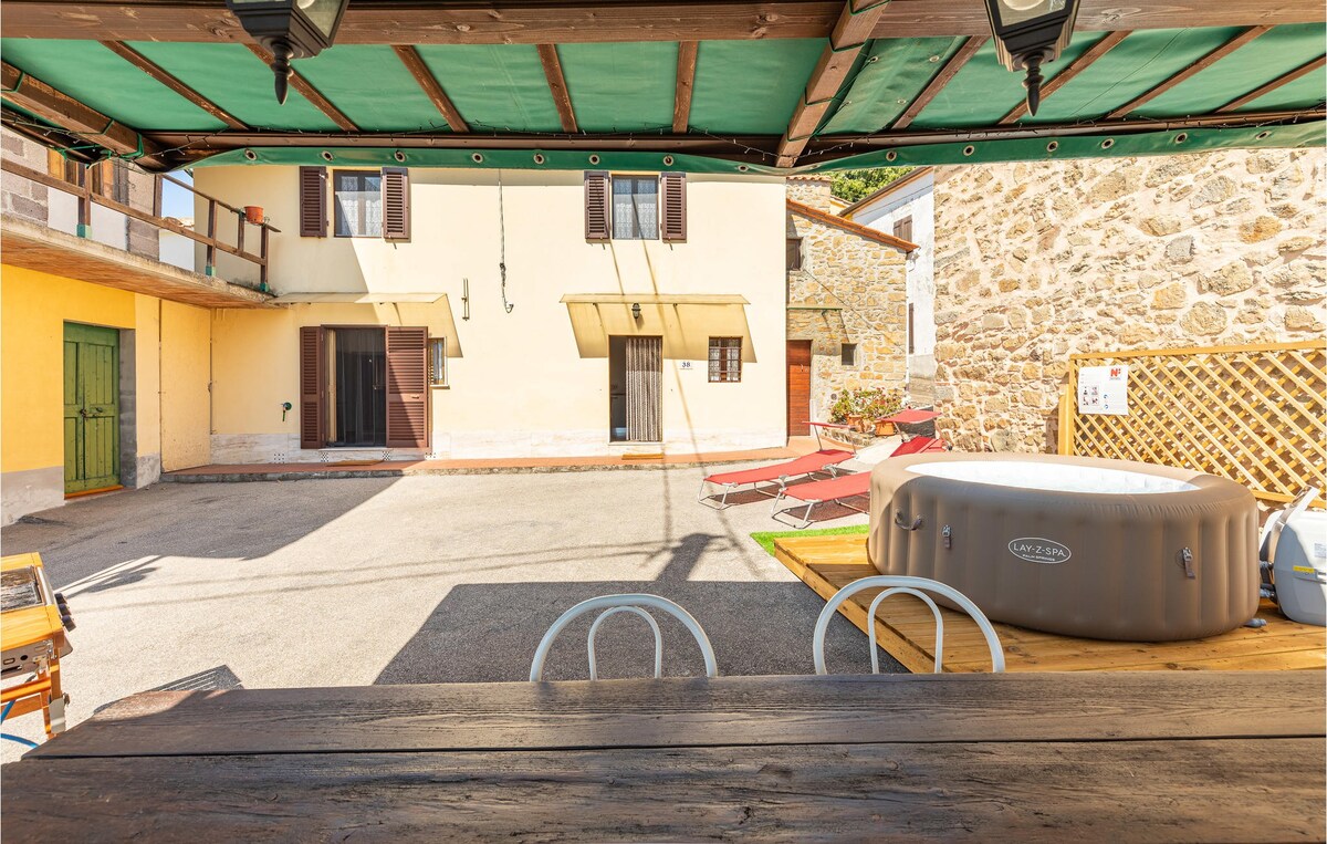Lovely home in Marliana with WiFi