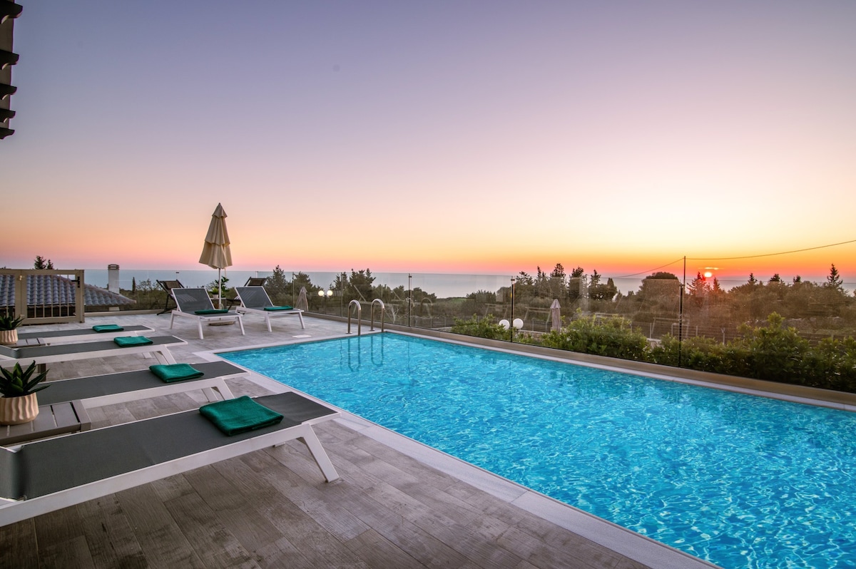 Villa Alonaki Sea View by Villa Plus