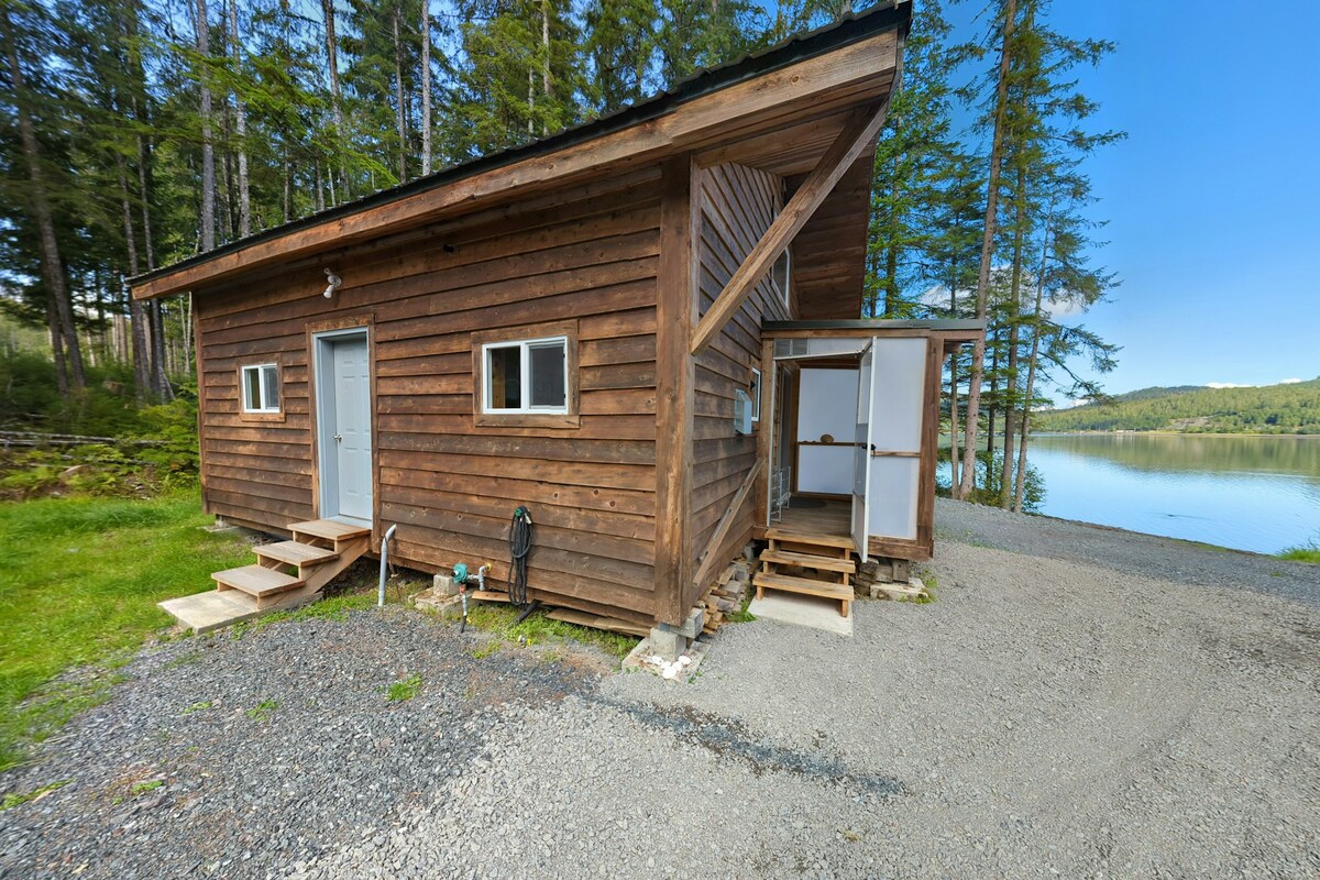 1BR cabin with loft & private boat launch