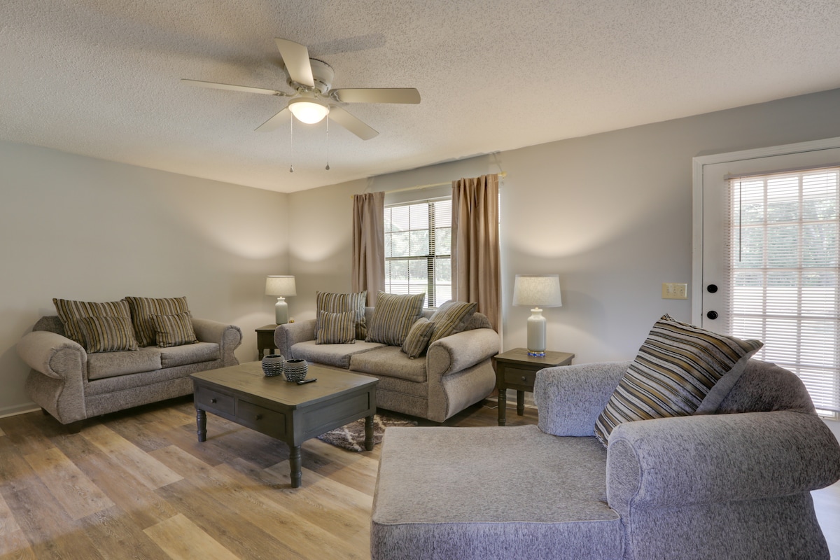 Pet-Friendly Slocomb Vacation Rental w/ Sunroom!