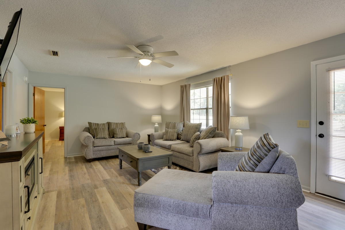 Pet-Friendly Slocomb Vacation Rental w/ Sunroom!