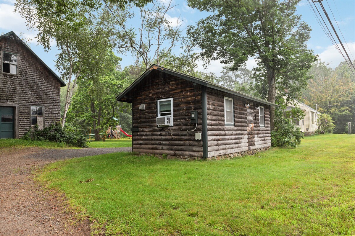 Cozy Tiny House on Main Street.  Fully Renovated.