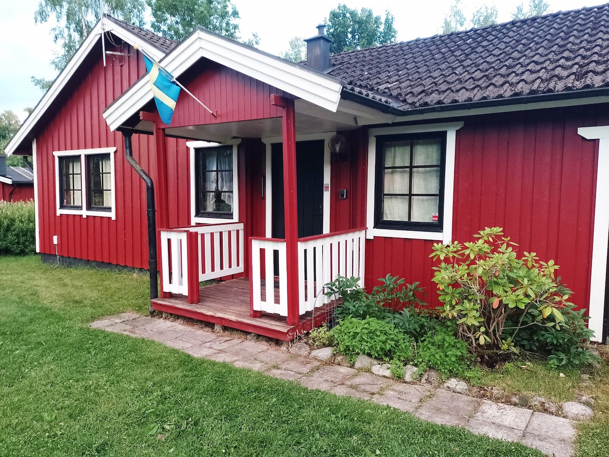 Holiday house in Grythem, Örebro, within walking d