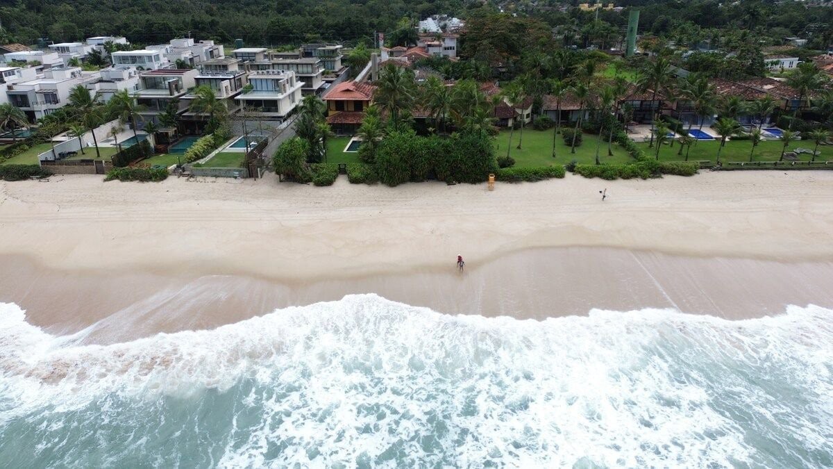 TrevizZo Maresias Casa na Areia