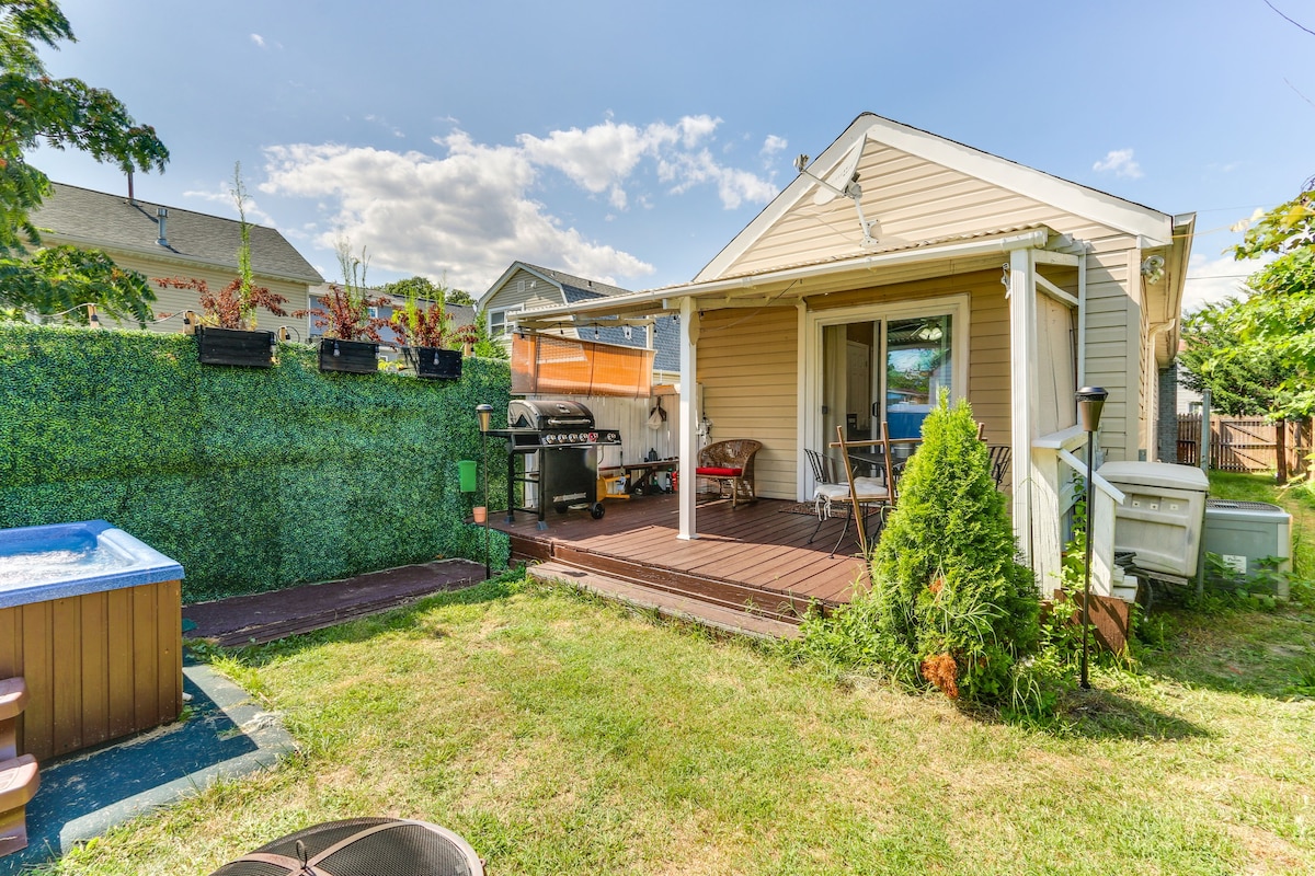 Keansburg Home w/ Private Hot Tub!