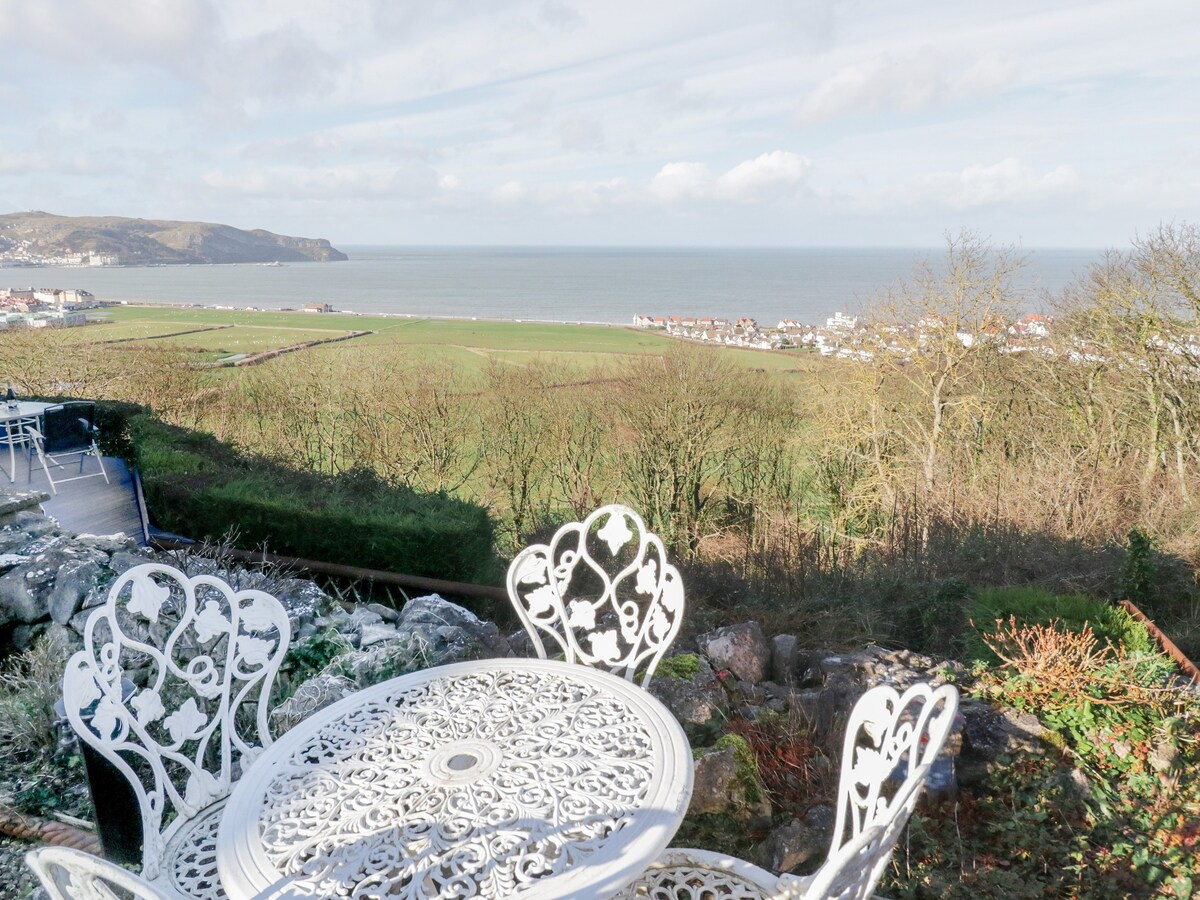 Two Bays and the Orme View Cottage