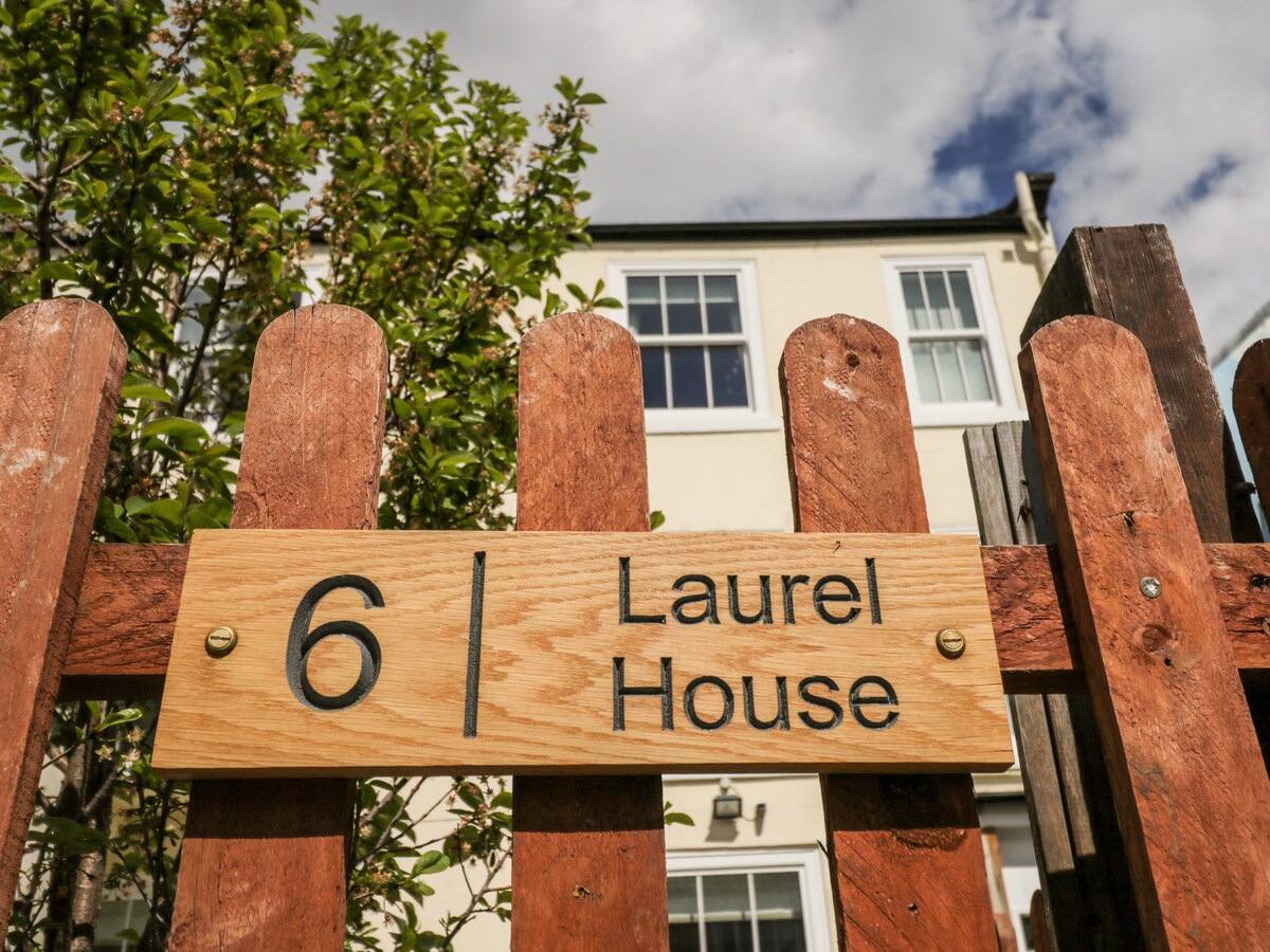 Laurel House