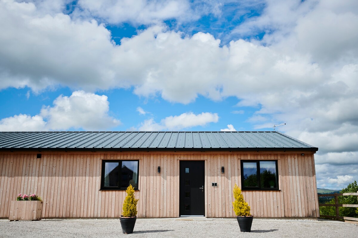 Ingleborough Lodge