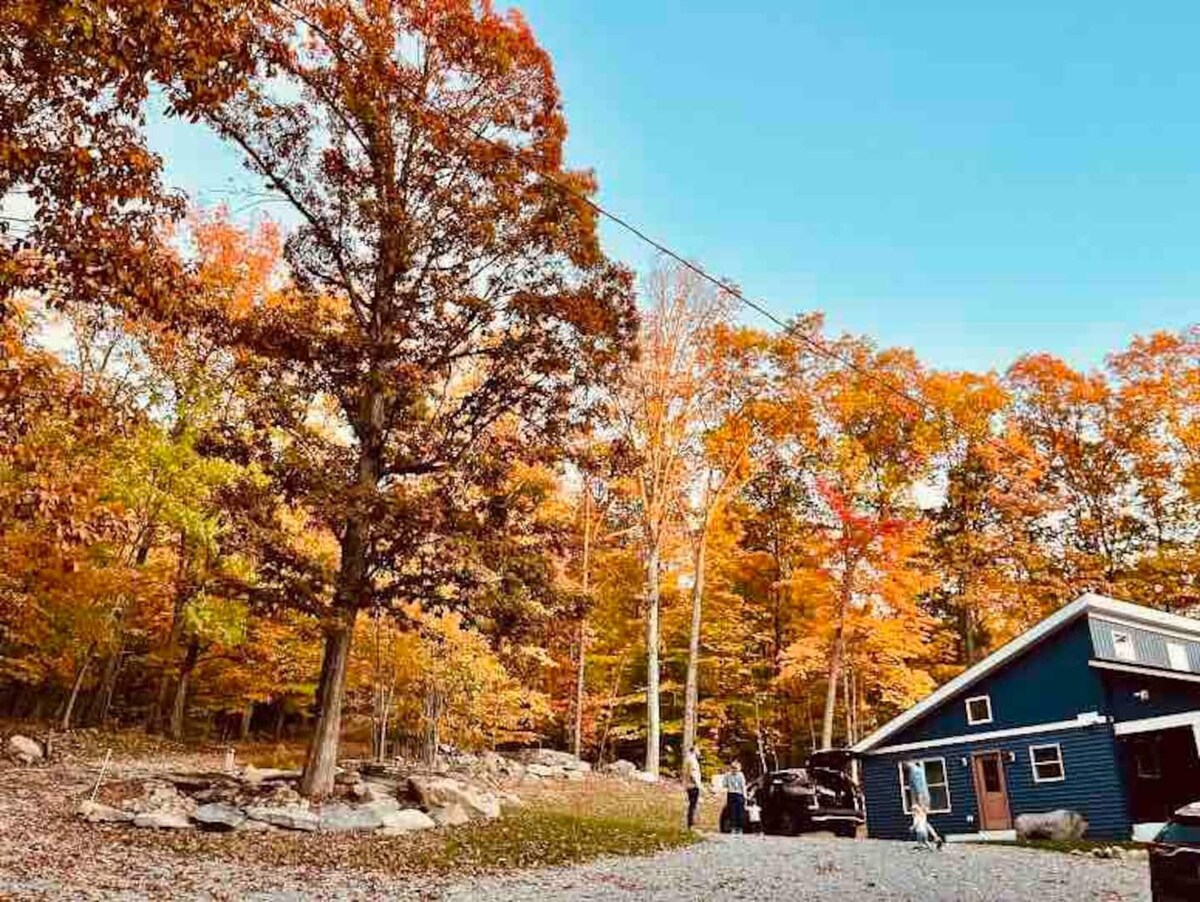 Luxury Mountain Retreat | Hot Tub | 4 King Suites