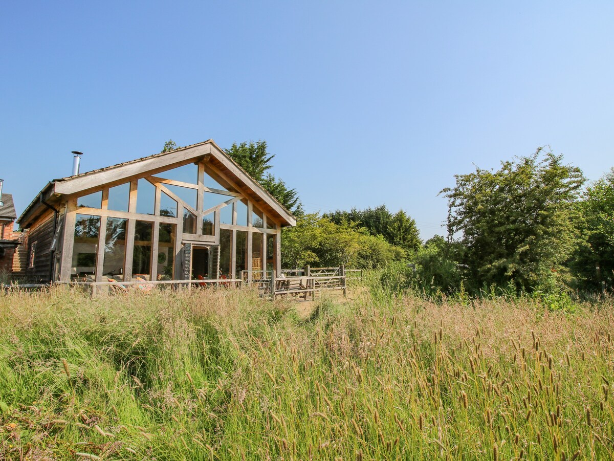 The Tractor Shed