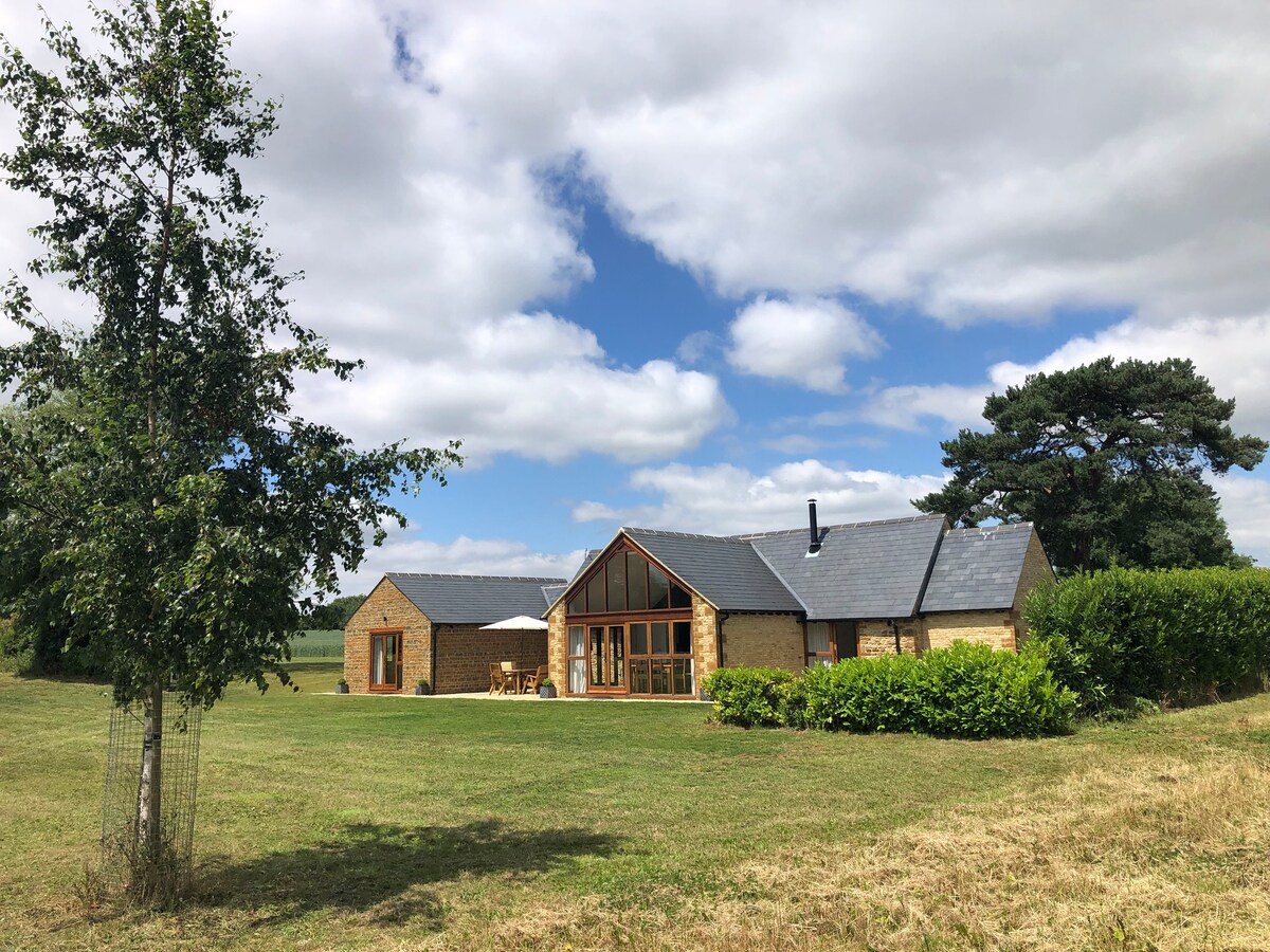 Hook Norton Barn