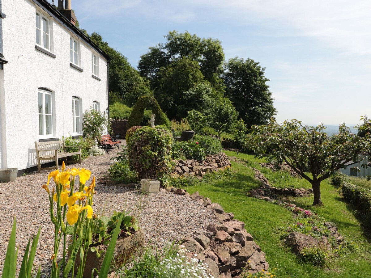 Lilac Cottage