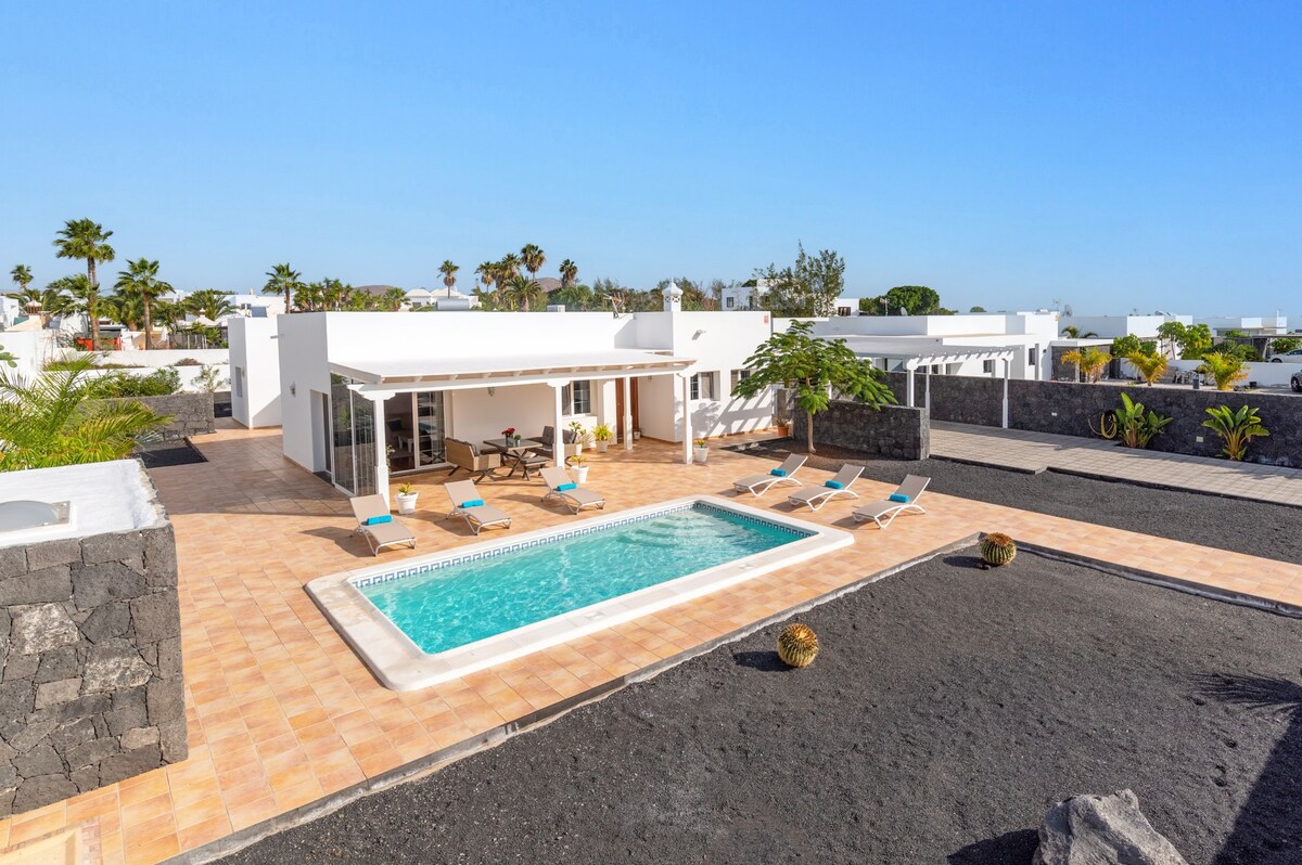 Villa Oscar Lanzarote by Villa Plus